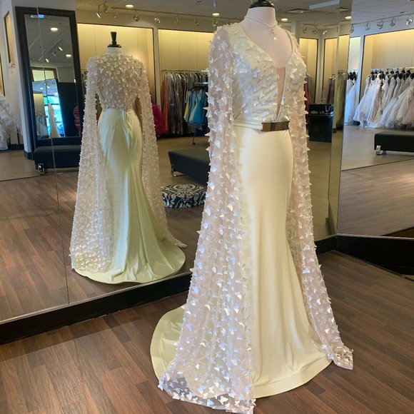 Butterfly mesh back & long sleeves , gold buckle - Picture 3 of 3